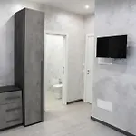 Spend Night 3* Napels