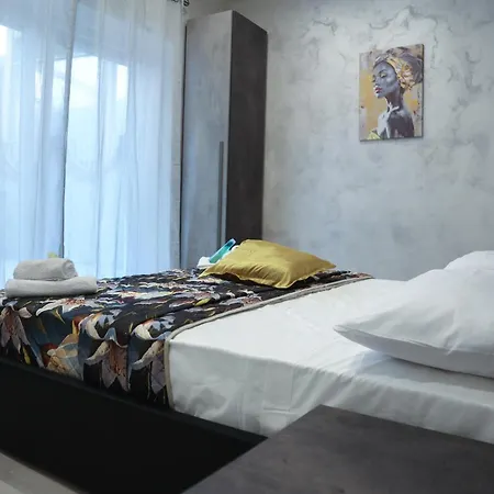 Spend Night Pensjonat Neapol