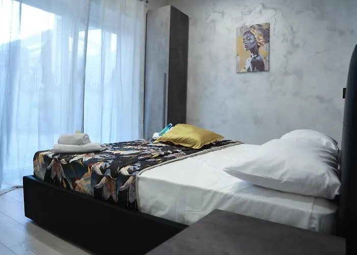 Spend Night Gæstehus Napoli